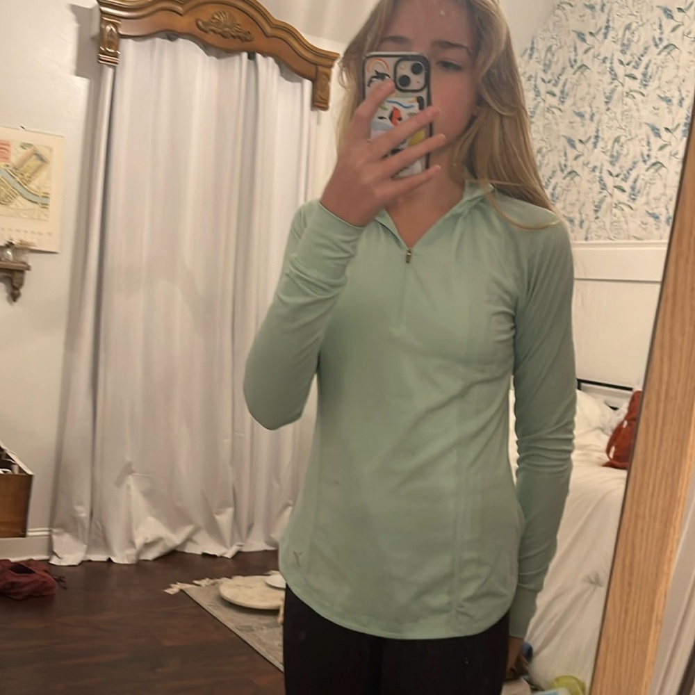 Athletic top